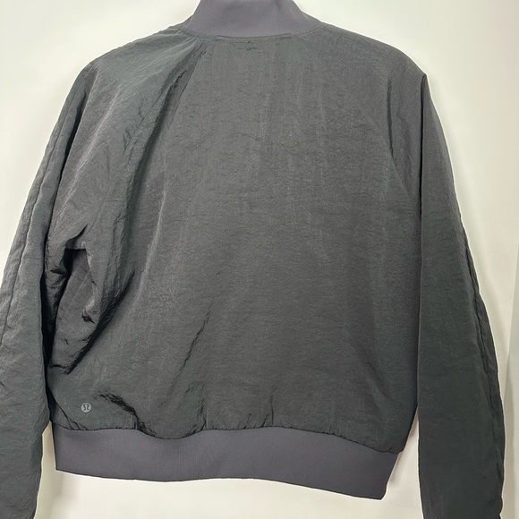 Lululemon Reversible Insulated Non-Stop Bomber Jacket - Picture 9 of 12